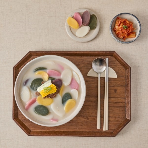 페오펫몰,[더바른떡][감사특가] 1+1 오색떡국떡 550g+550g