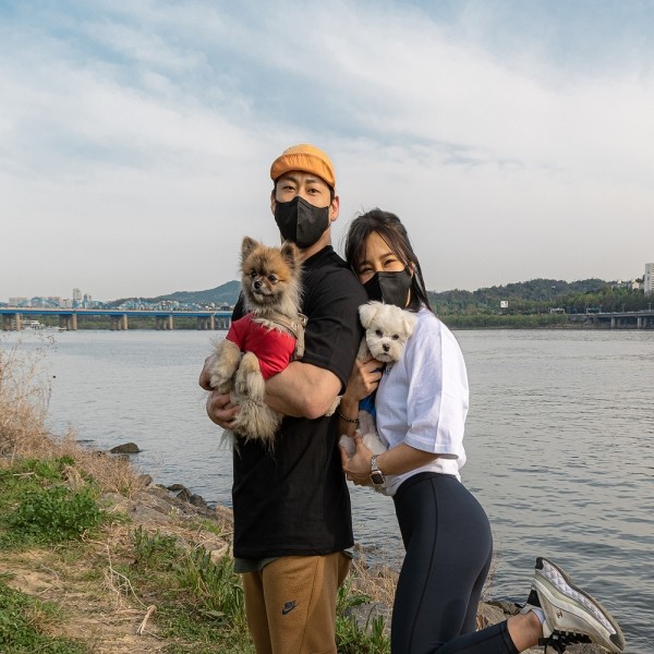 페오펫몰,(커플set) 댕나그랑티+남녀공용반팔티 오버핏 패밀리룩 커플룩 심플한 댕플룩